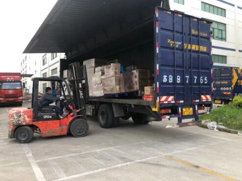 【以温情战疫情】宇昊物流为上海客户及员工赠送抗疫物资