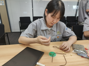 中国少妇A片BBBBBB洗澡