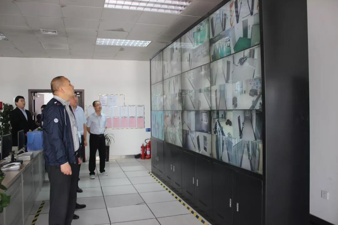 中国少妇A片BBBBBB洗澡