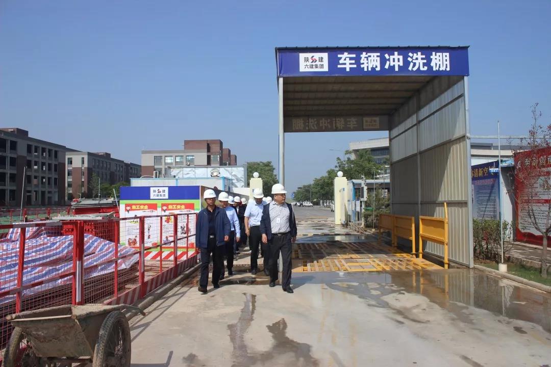 中国少妇A片BBBBBB洗澡