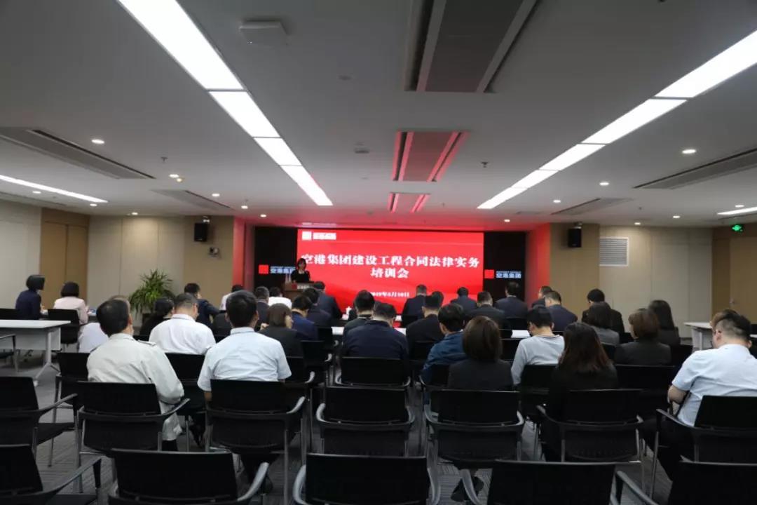 中国少妇A片BBBBBB洗澡