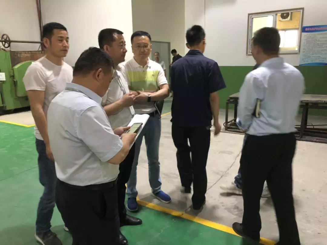 中国少妇A片BBBBBB洗澡