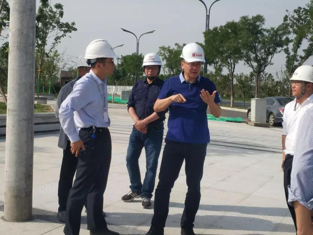 中国少妇A片BBBBBB洗澡