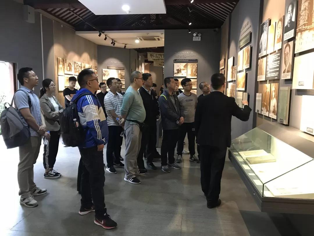 中国少妇A片BBBBBB洗澡