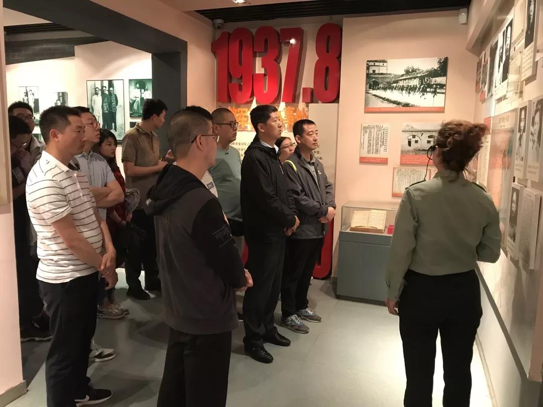 中国少妇A片BBBBBB洗澡