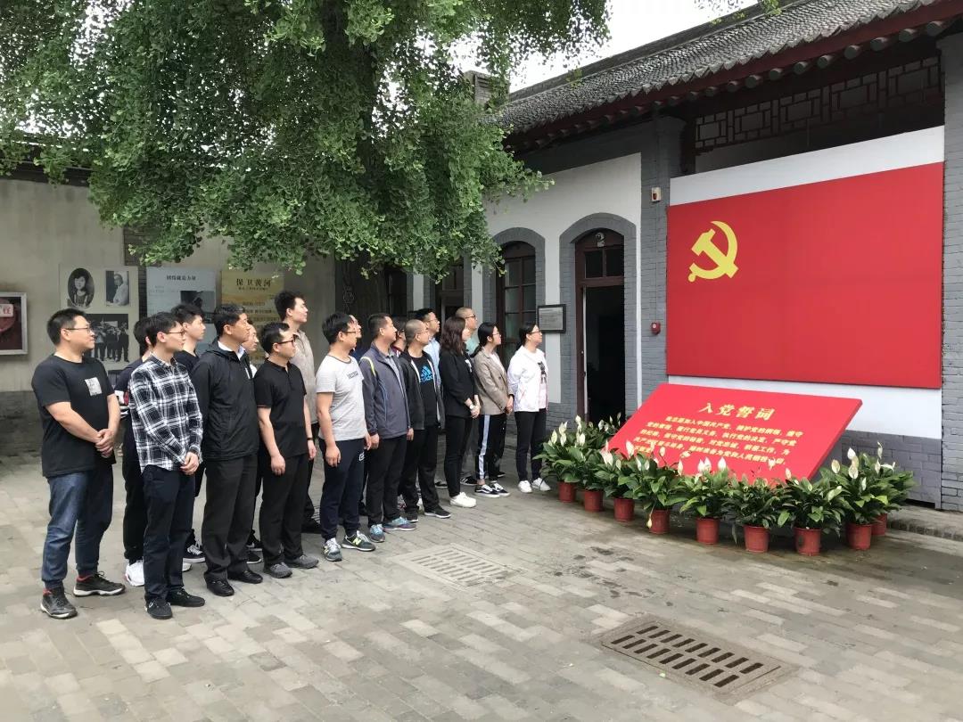 中国少妇A片BBBBBB洗澡