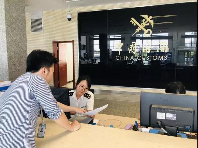 中国少妇A片BBBBBB洗澡