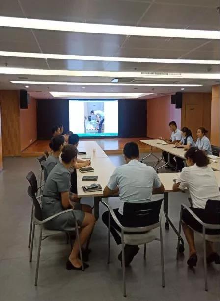 中国少妇A片BBBBBB洗澡