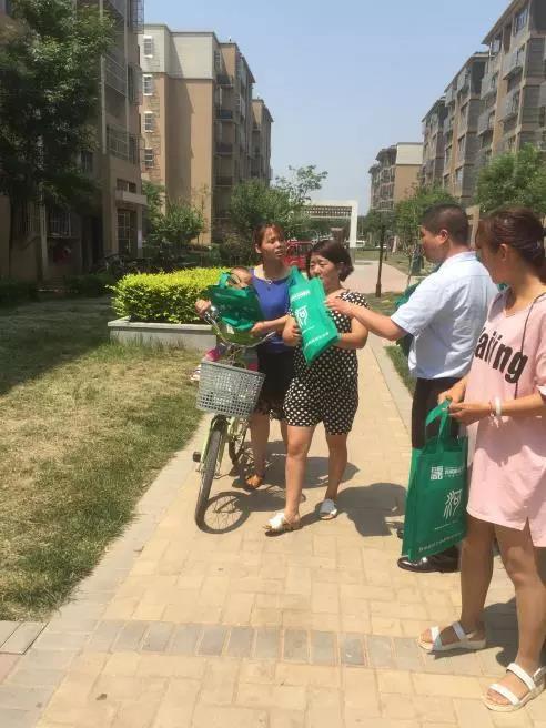 中国少妇A片BBBBBB洗澡