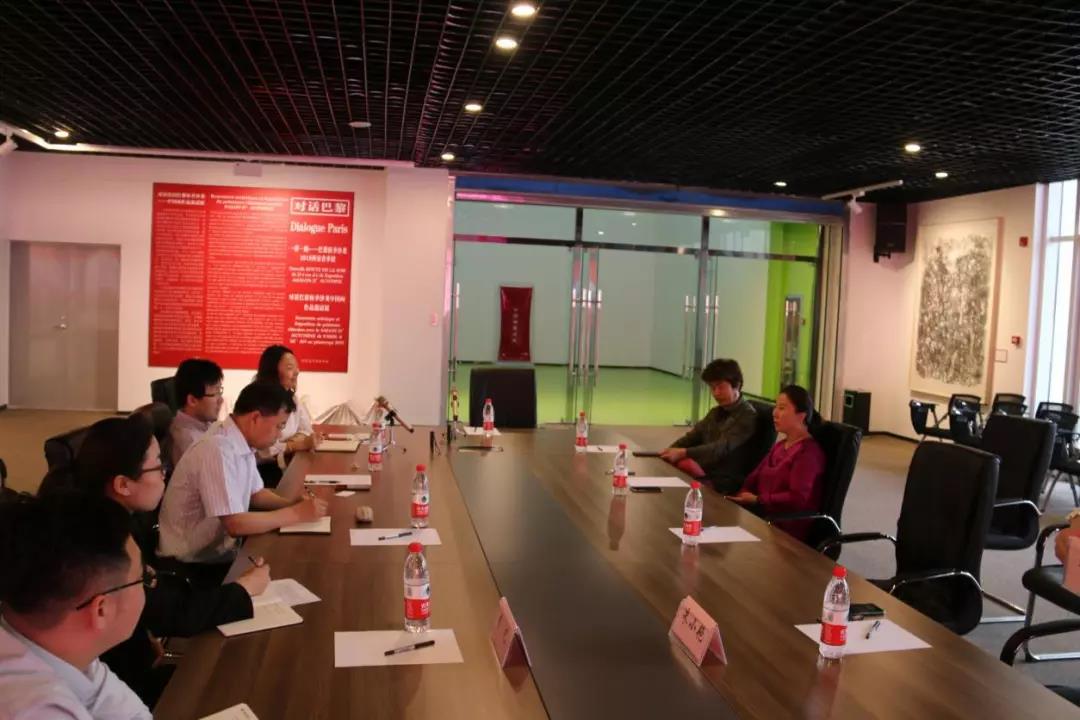 中国少妇A片BBBBBB洗澡