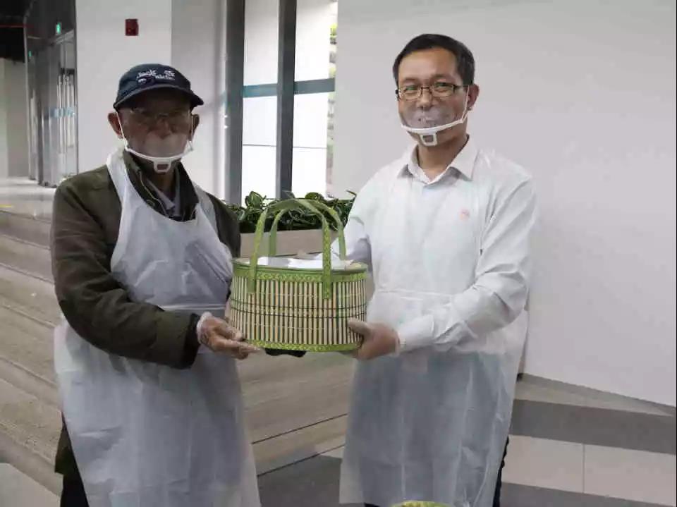 中国少妇A片BBBBBB洗澡