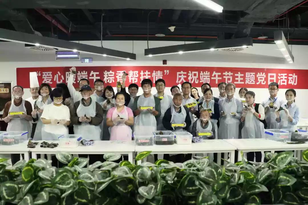 中国少妇A片BBBBBB洗澡