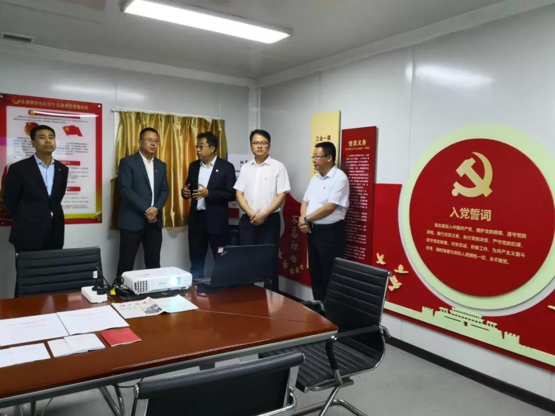 中国少妇A片BBBBBB洗澡