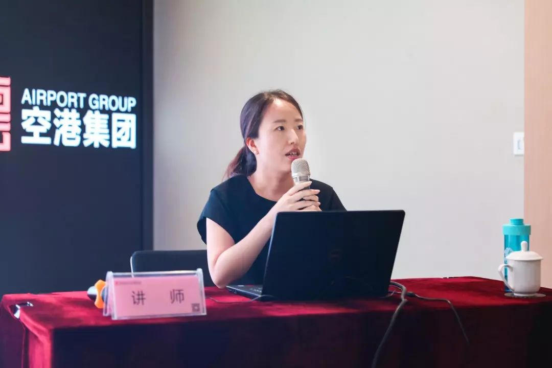 中国少妇A片BBBBBB洗澡