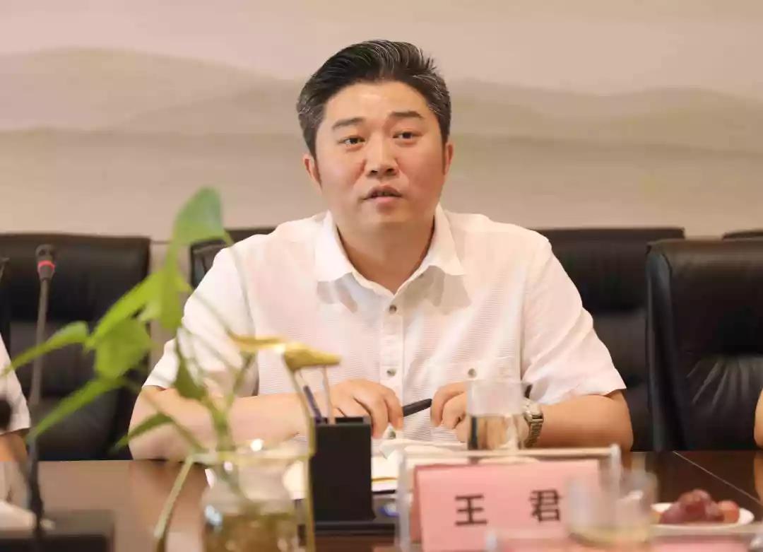 中国少妇A片BBBBBB洗澡