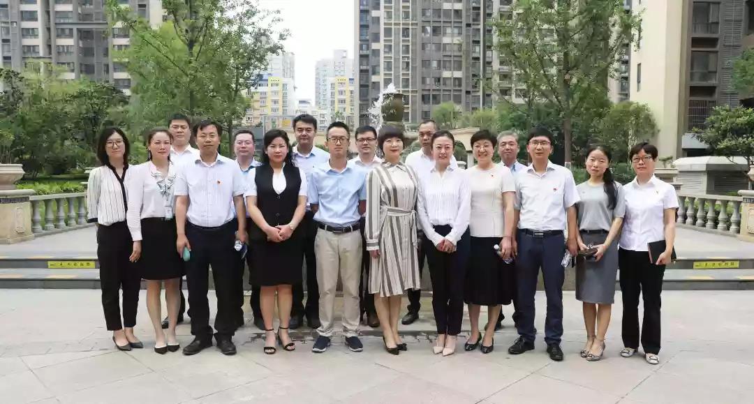 中国少妇A片BBBBBB洗澡