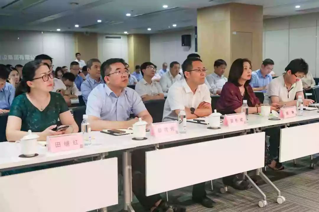 中国少妇A片BBBBBB洗澡