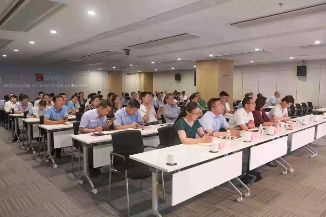 中国少妇A片BBBBBB洗澡