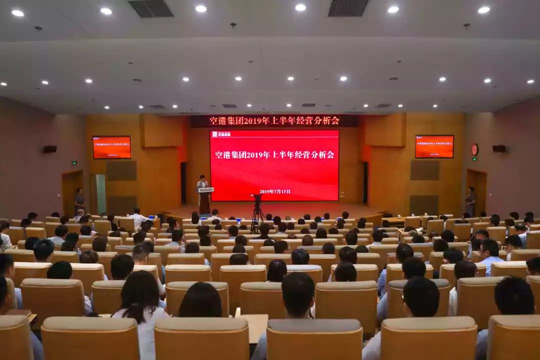 中国少妇A片BBBBBB洗澡