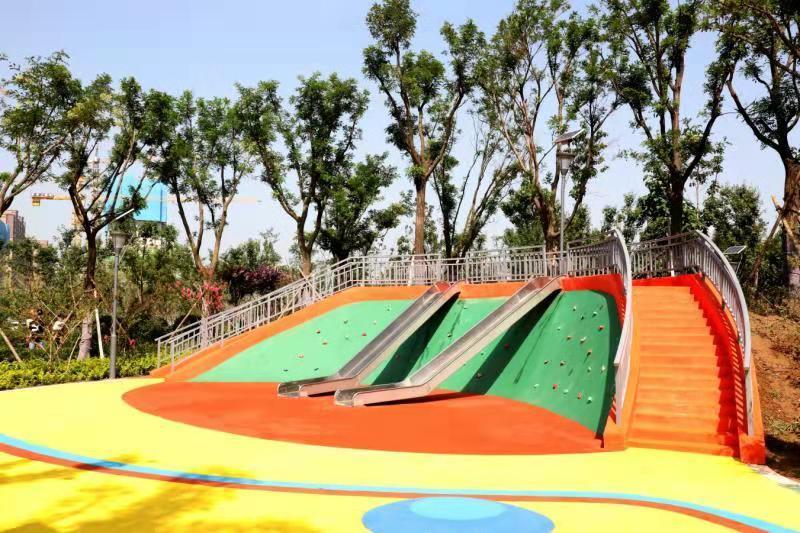 中国少妇A片BBBBBB洗澡