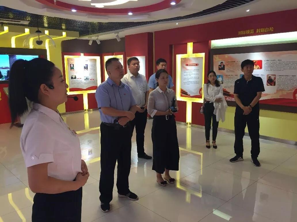 中国少妇A片BBBBBB洗澡