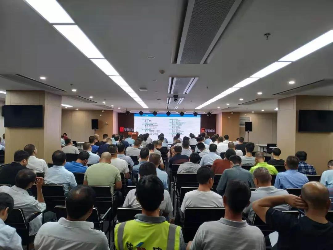 中国少妇A片BBBBBB洗澡