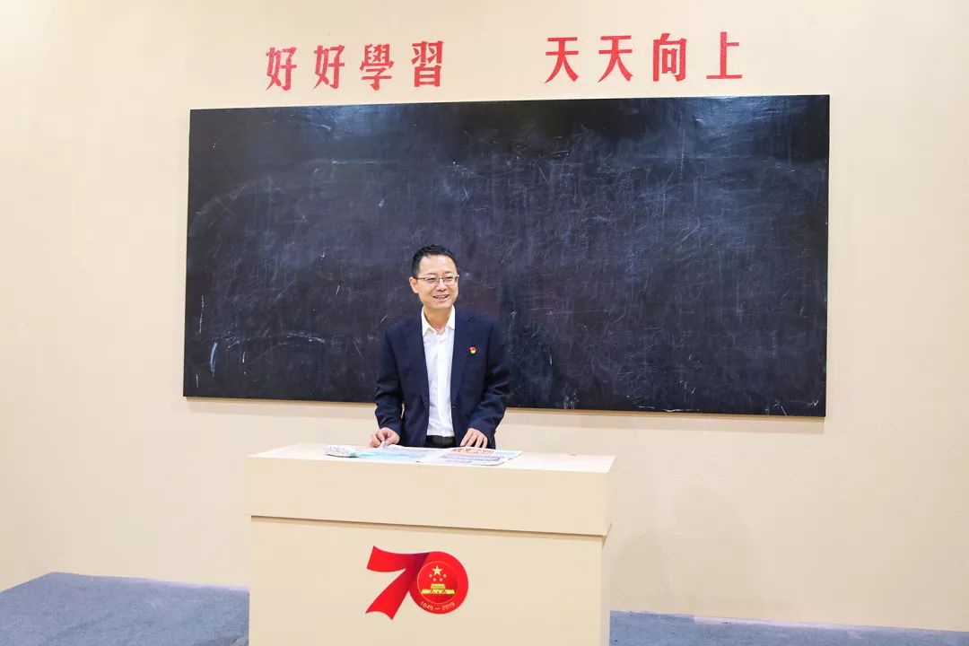 中国少妇A片BBBBBB洗澡