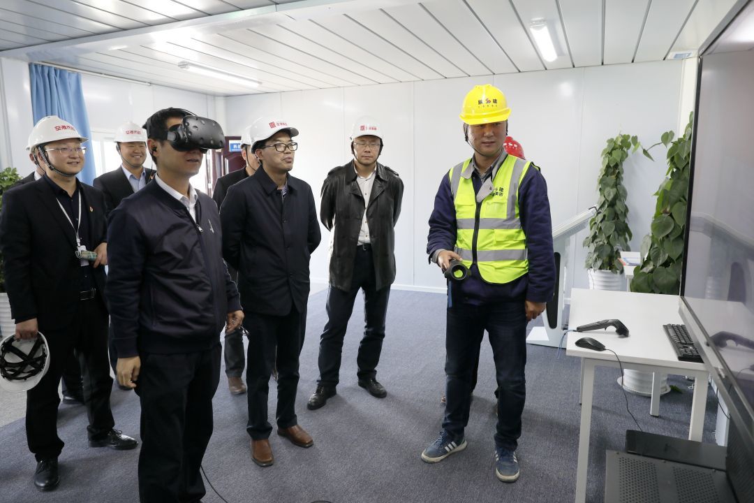 中国少妇A片BBBBBB洗澡