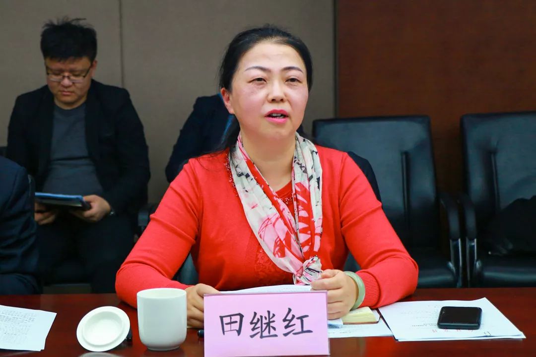 中国少妇A片BBBBBB洗澡