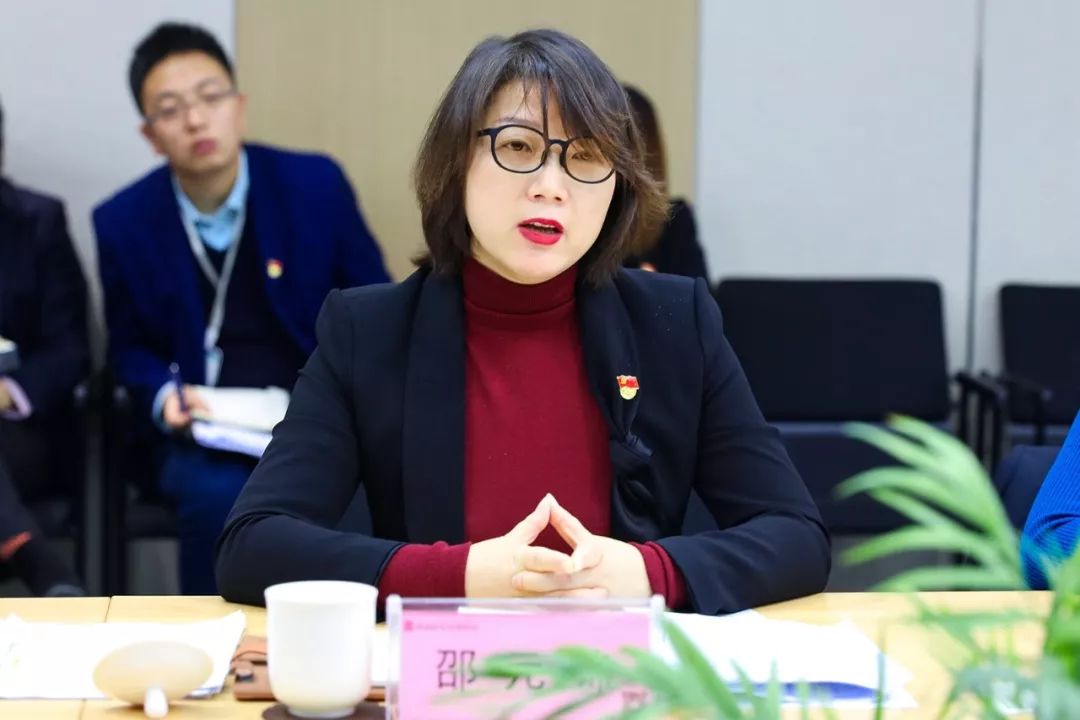 中国少妇A片BBBBBB洗澡