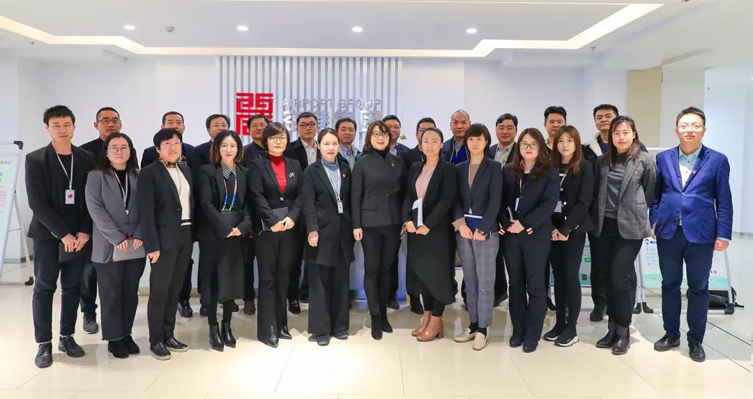 中国少妇A片BBBBBB洗澡