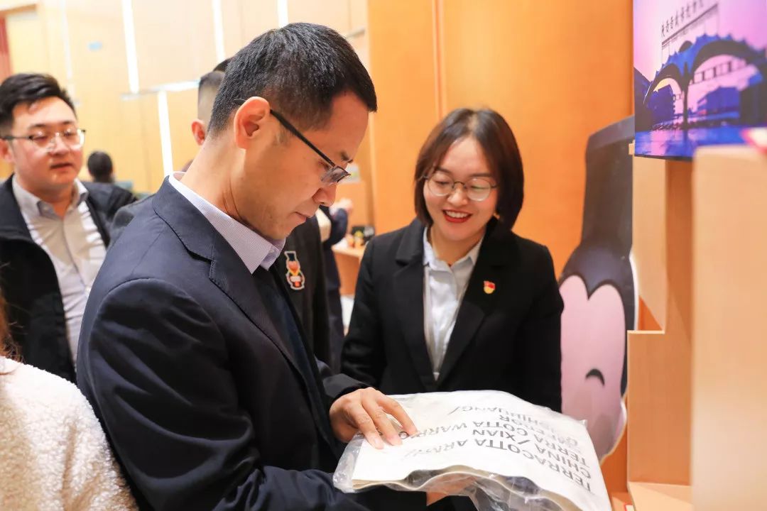 中国少妇A片BBBBBB洗澡