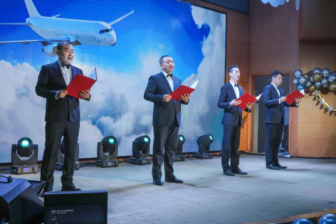 中国少妇A片BBBBBB洗澡