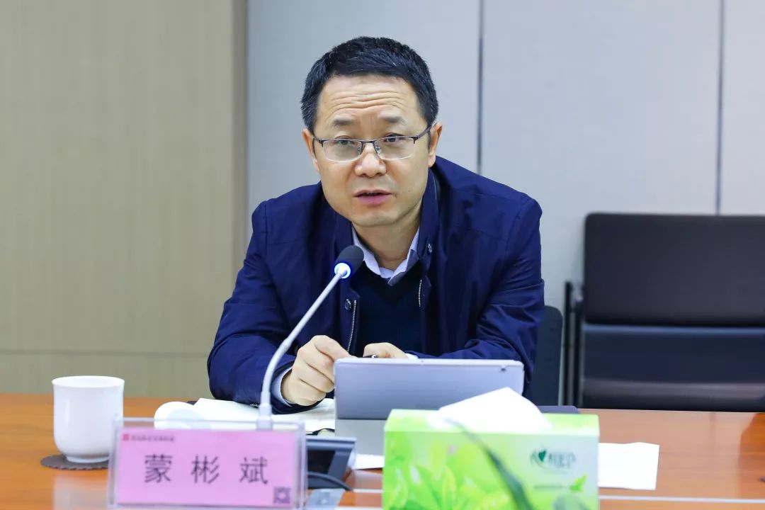 中国少妇A片BBBBBB洗澡