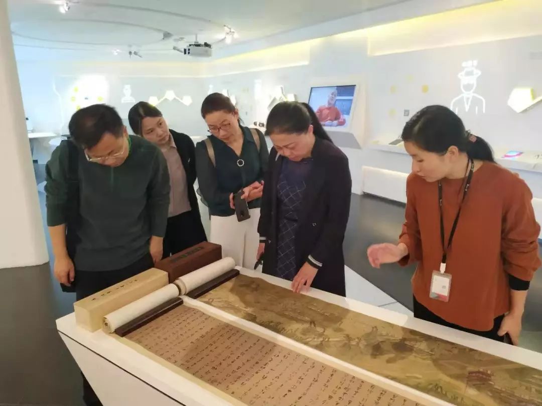 中国少妇A片BBBBBB洗澡