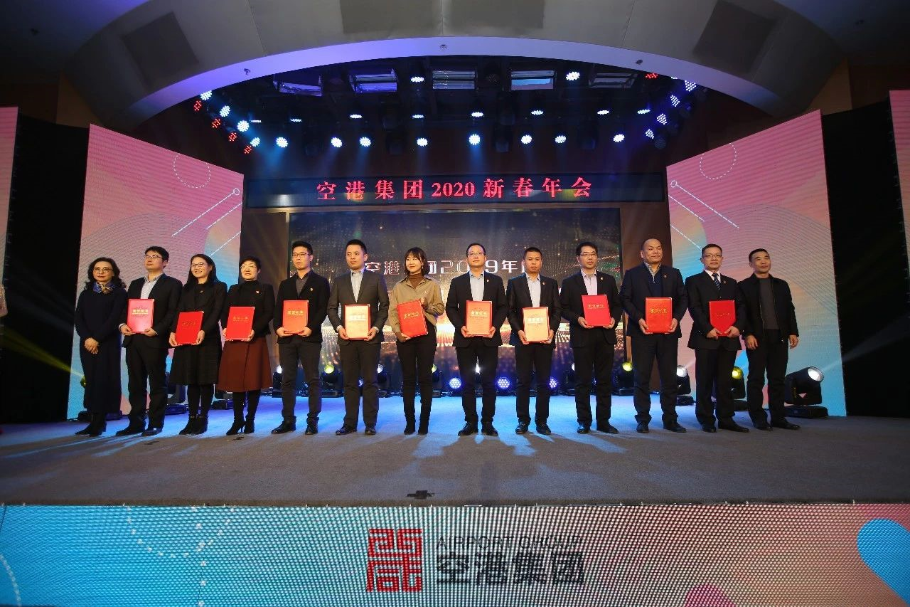 中国少妇A片BBBBBB洗澡