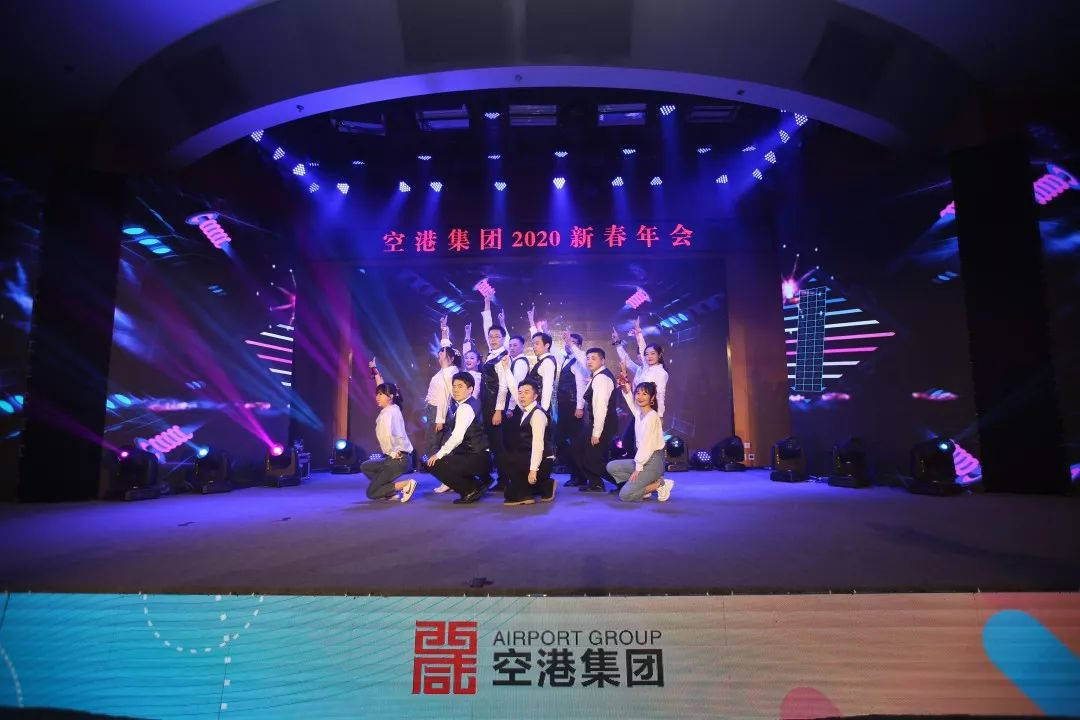 中国少妇A片BBBBBB洗澡