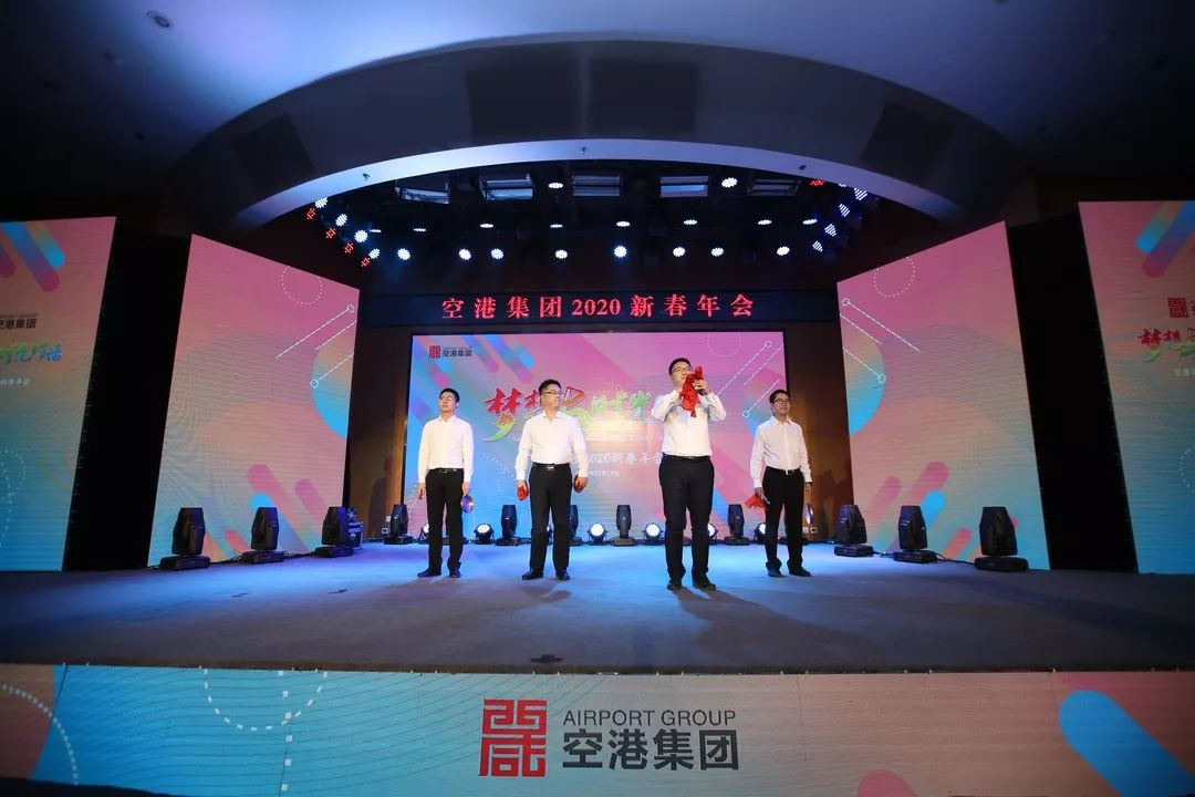 中国少妇A片BBBBBB洗澡