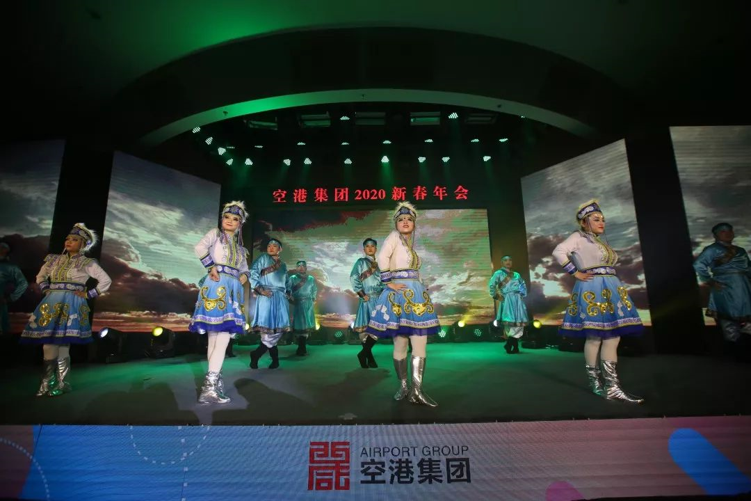 中国少妇A片BBBBBB洗澡