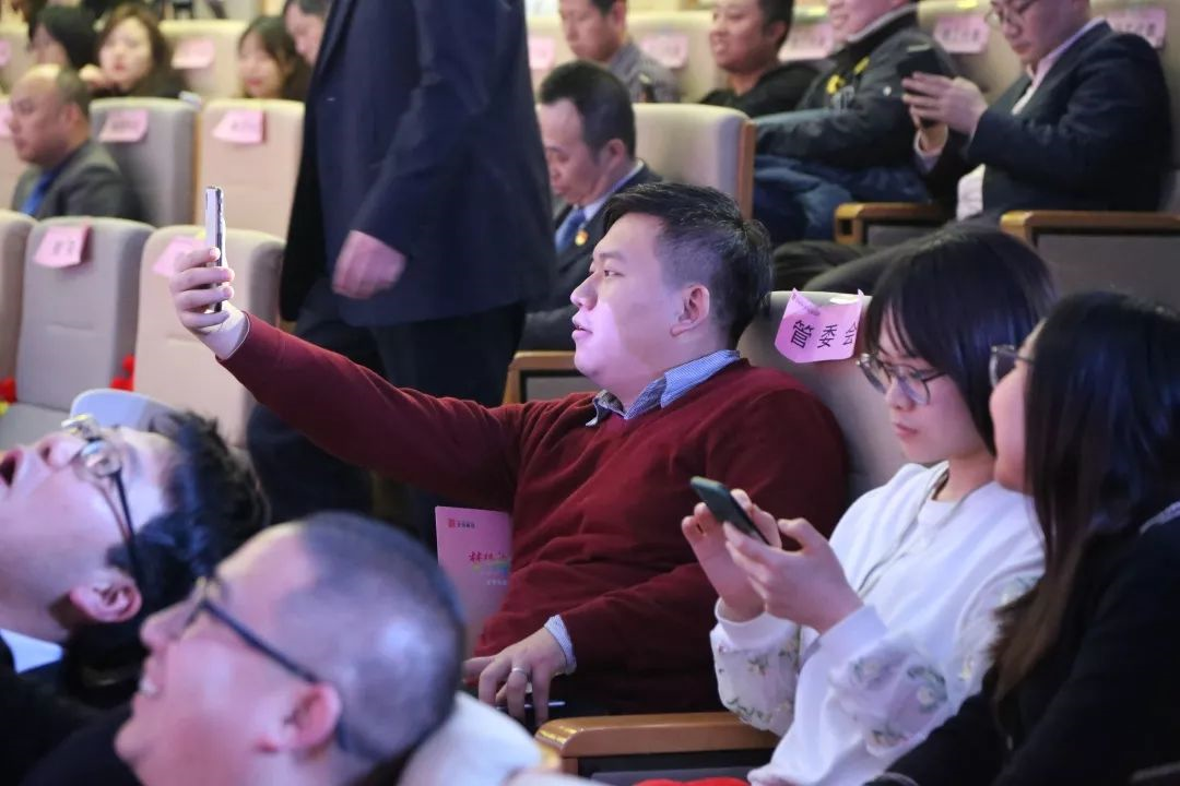 中国少妇A片BBBBBB洗澡