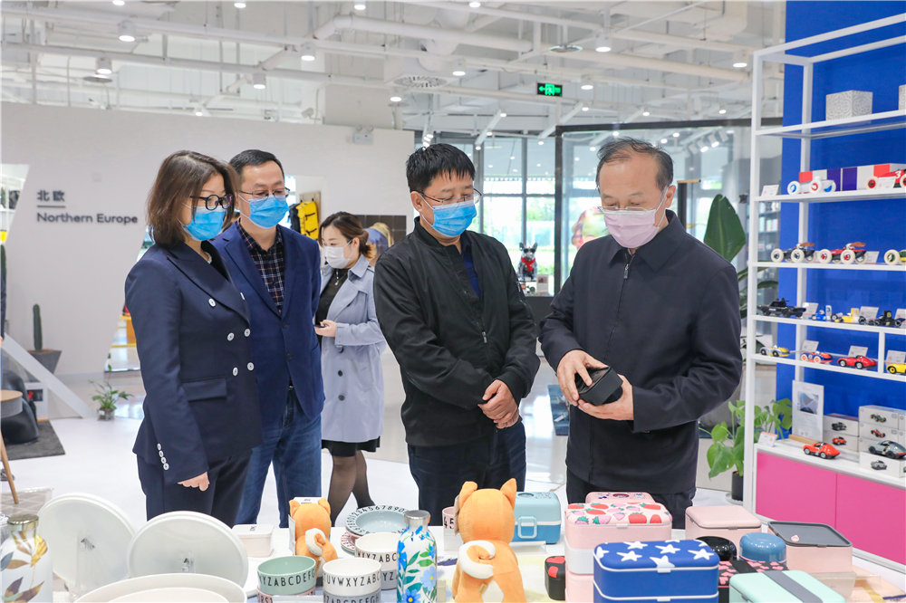 中国少妇A片BBBBBB洗澡