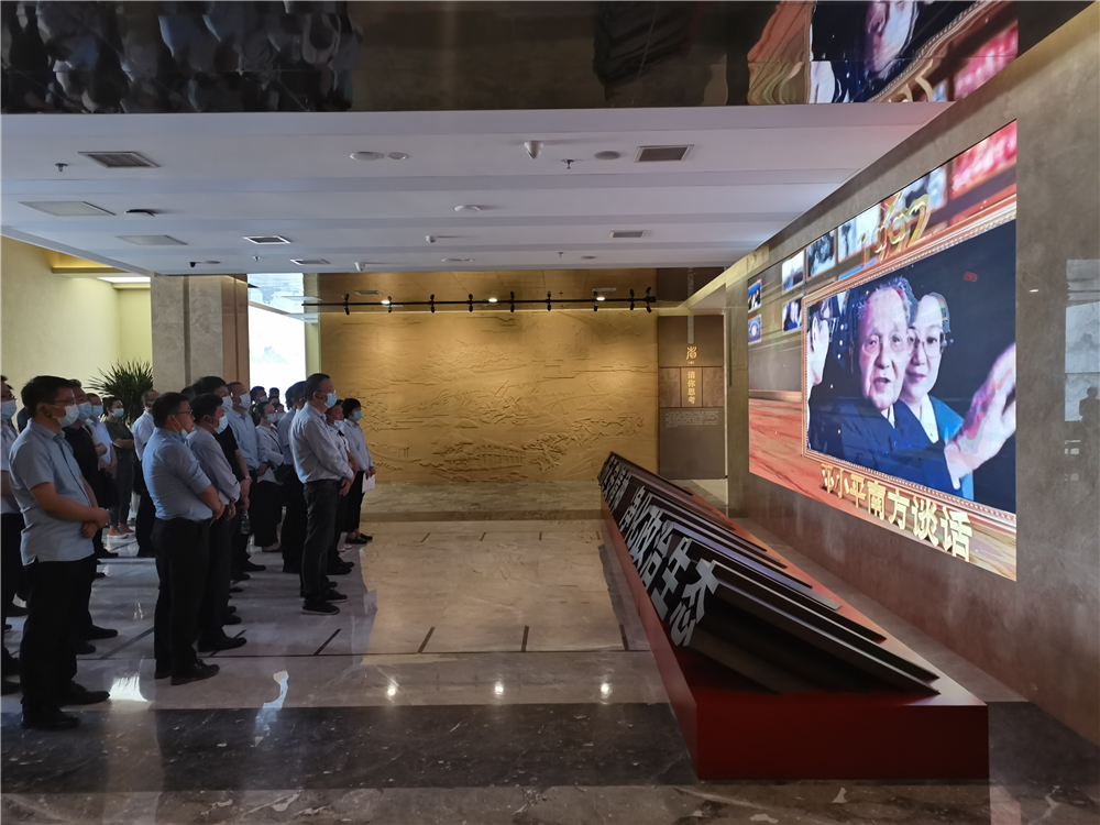 中国少妇A片BBBBBB洗澡