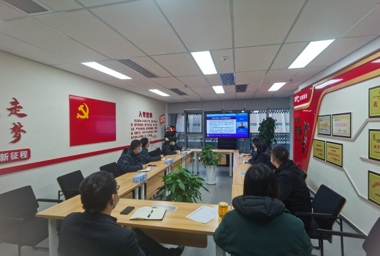 中国少妇A片BBBBBB洗澡